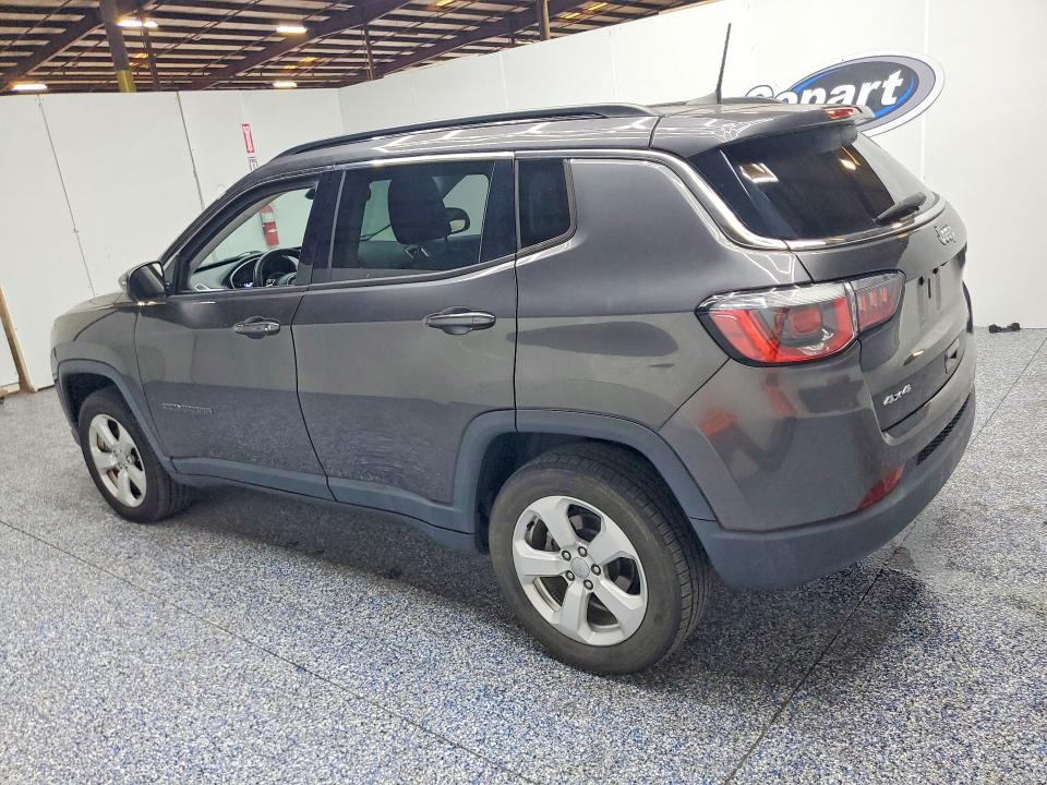 Zdjęcie 2 z aukcji – 2020 JEEP COMPASS z VIN 3C4NJDBB9LT100582