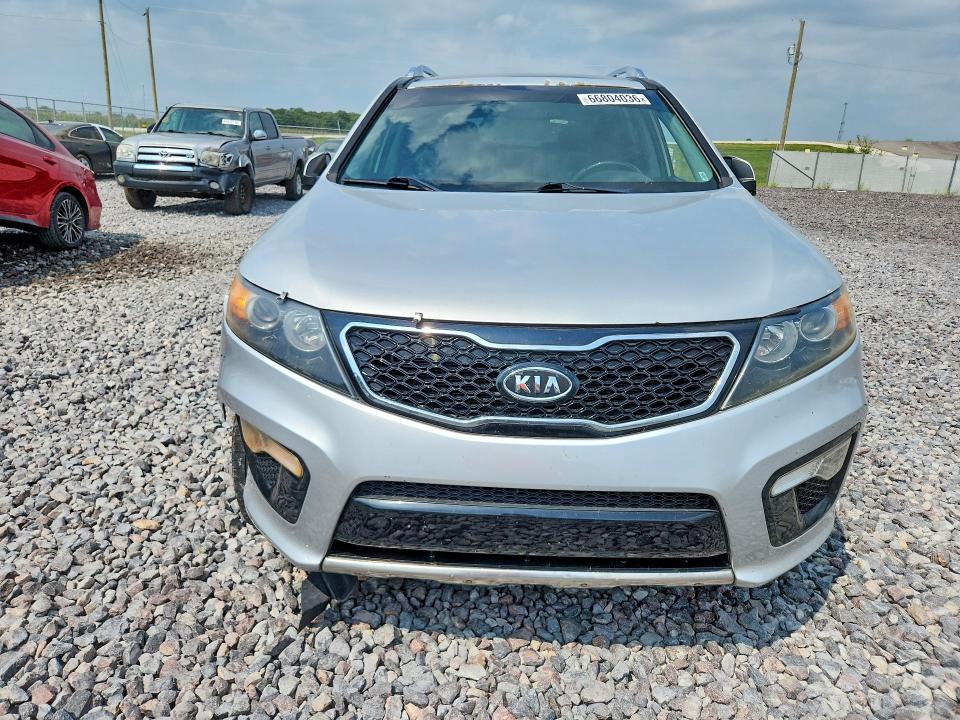 Photo 5 from auction – 2013 KIA SORENTO with VIN 5XYKWDA25DG353395