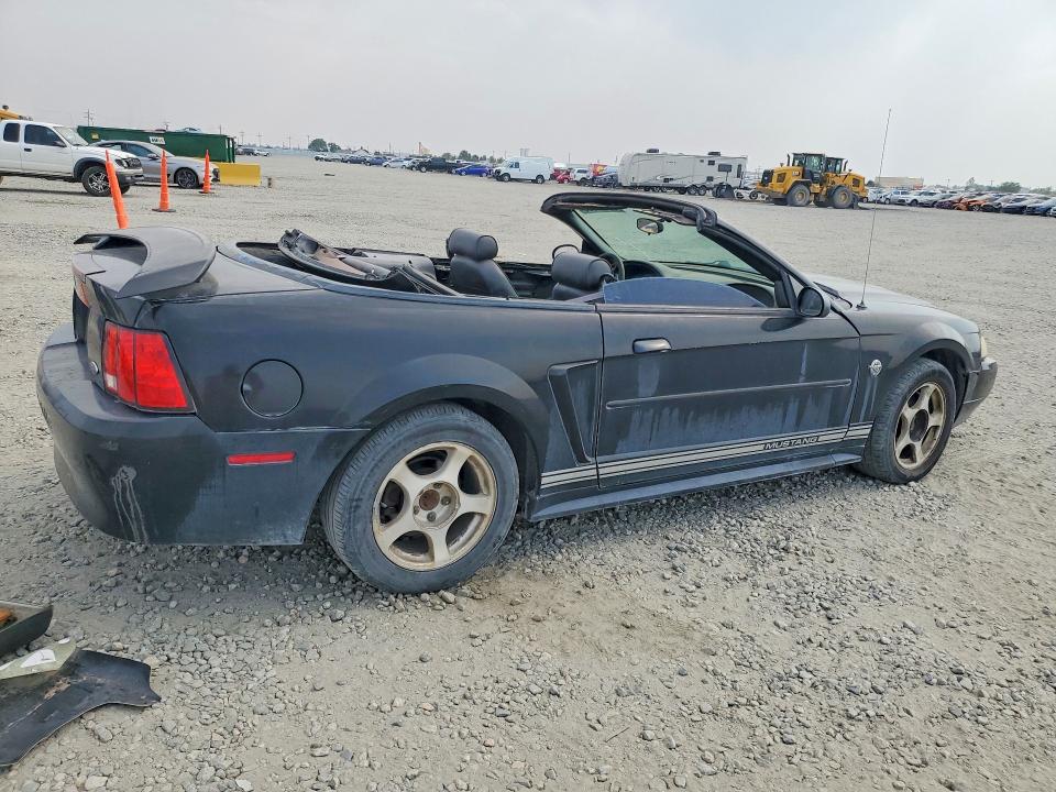 Photo 3 from auction – 2004 FORD MUSTANG with VIN 1FAFP44684F179263