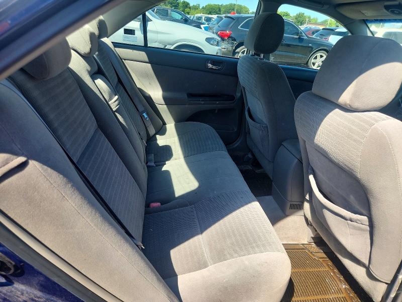 Photo 10 from auction – 2005 TOYOTA CAMRY with VIN 4T1BE32K75U400174