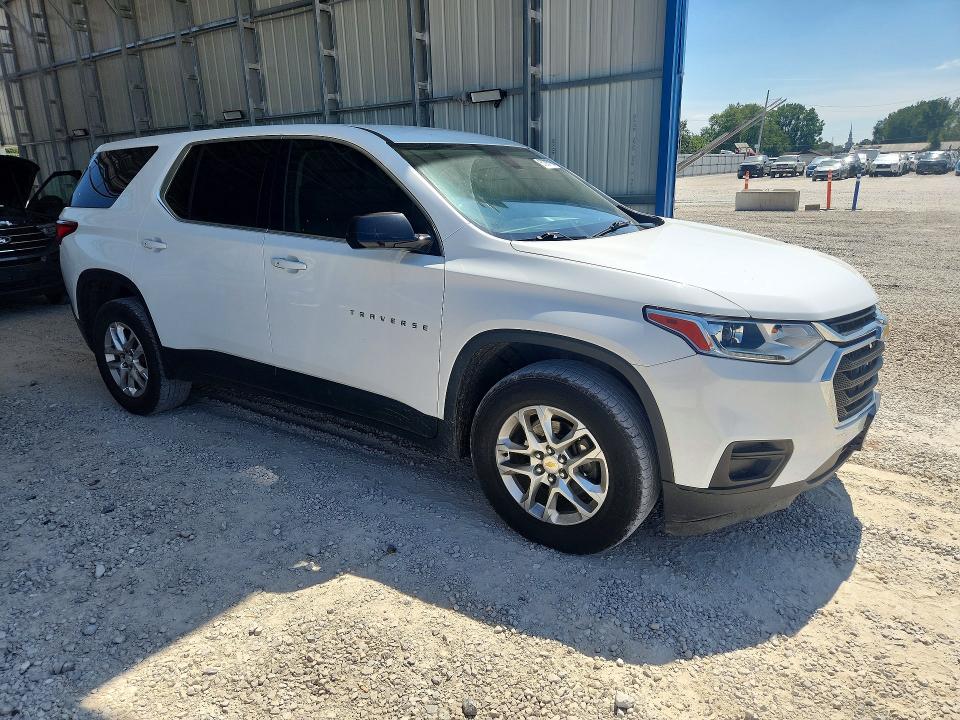 Photo 4 from auction – 2020 CHEVROLET TRAVERSE with VIN 1GNERFKW2LJ137172