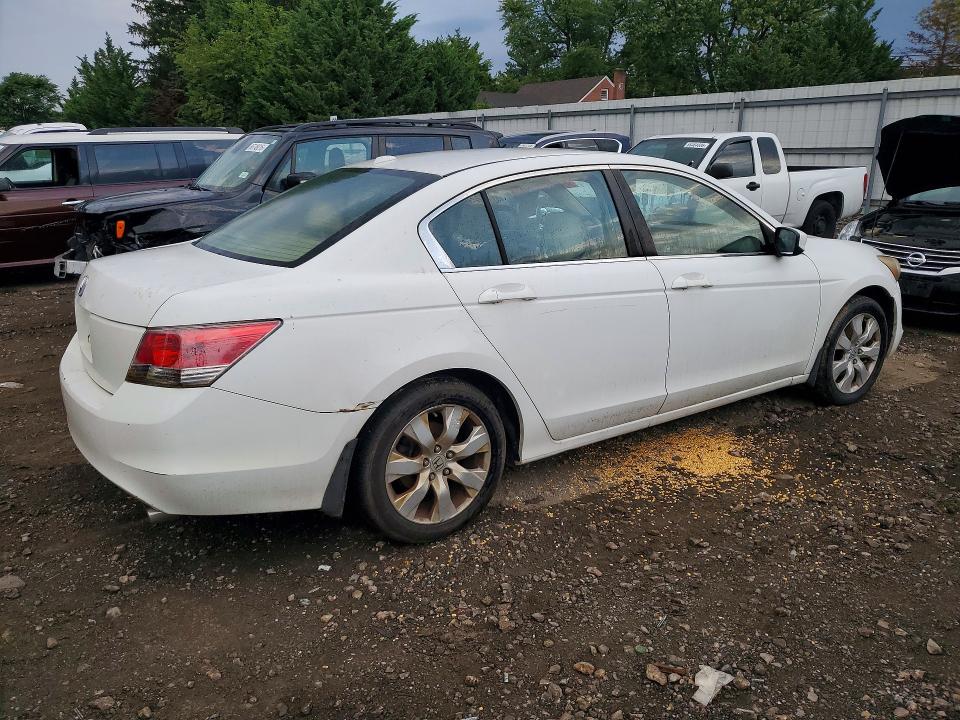Photo 3 from auction – 2008 HONDA ACCORD with VIN 1HGCP26858A030359
