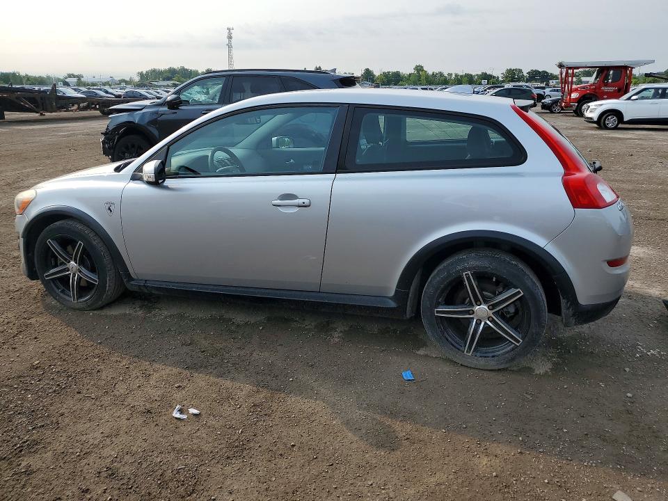 Photo 2 from auction – 2011 VOLVO C30 with VIN YV1672MK2B2231349
