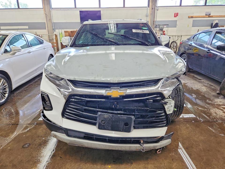 Photo 5 from auction – 2021 CHEVROLET BLAZER with VIN 3GNKBDRS7MS533919