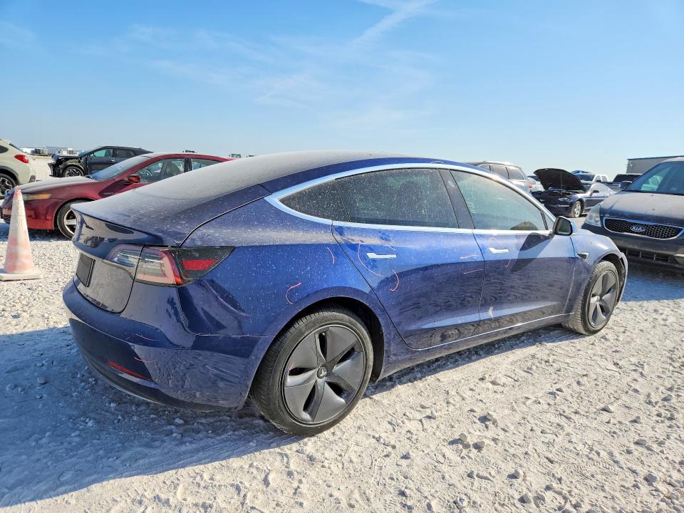 Photo 3 from auction – 2019 TESLA MODEL 3 with VIN 5YJ3E1EAXKF428815