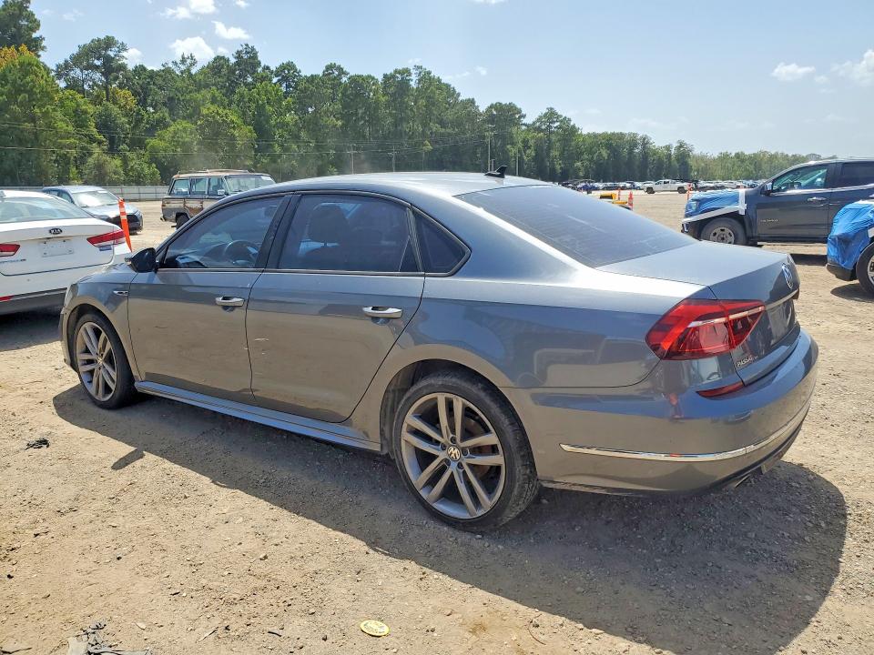 Photo 2 from auction – 2018 VOLKSWAGEN PASSAT with VIN 1VWAA7A32JC007709