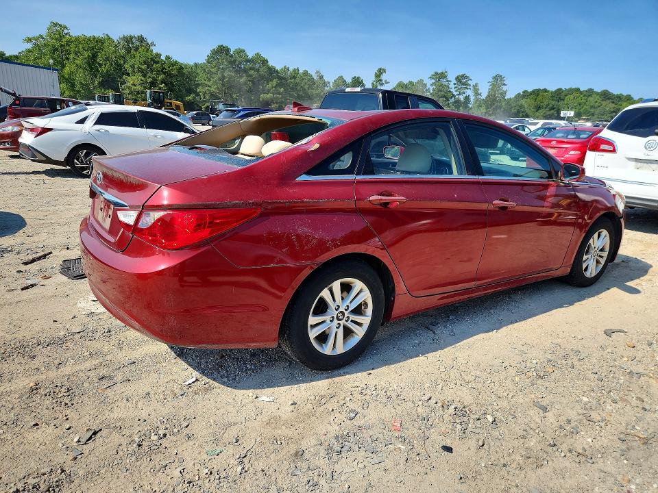 Photo 3 from auction – 2013 HYUNDAI SONATA with VIN 5NPEB4AC9DH800241