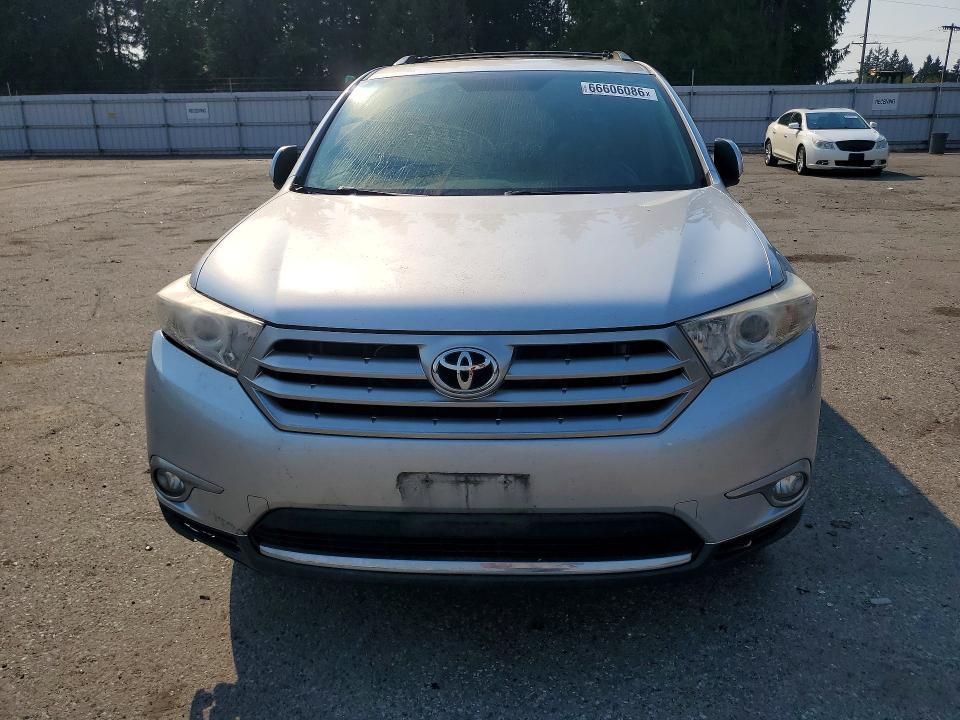 Photo 5 from auction – 2011 TOYOTA HIGHLANDER with VIN 5TDDK3EH0BS053891