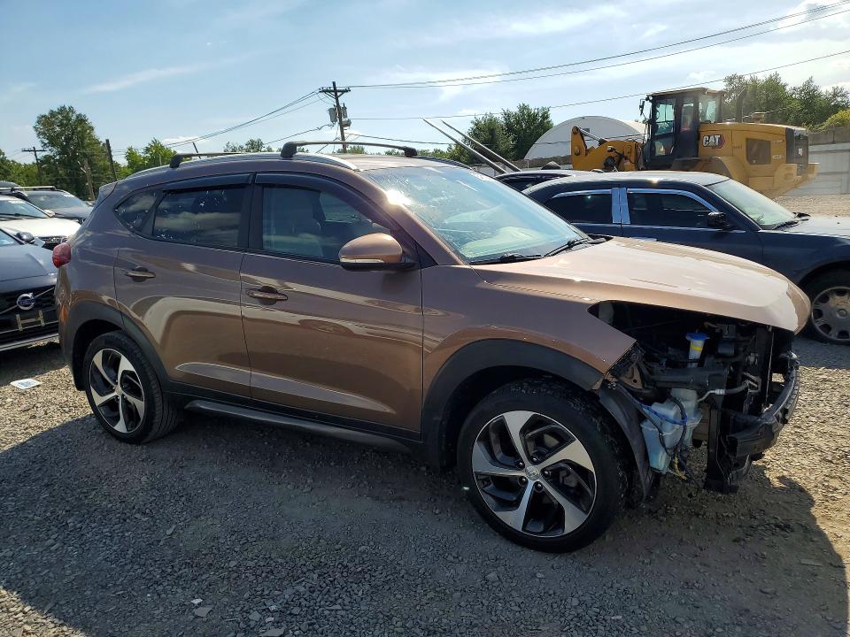 Photo 4 from auction – 2016 HYUNDAI TUCSON with VIN KM8J3CA25GU150620