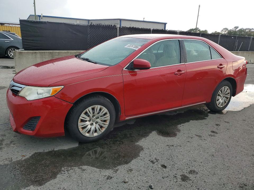 2014 TOYOTA CAMRY - Търг №65267086
