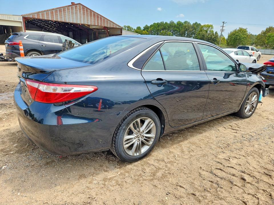 Photo 3 from auction – 2015 TOYOTA CAMRY with VIN 4T1BF1FK3FU037014