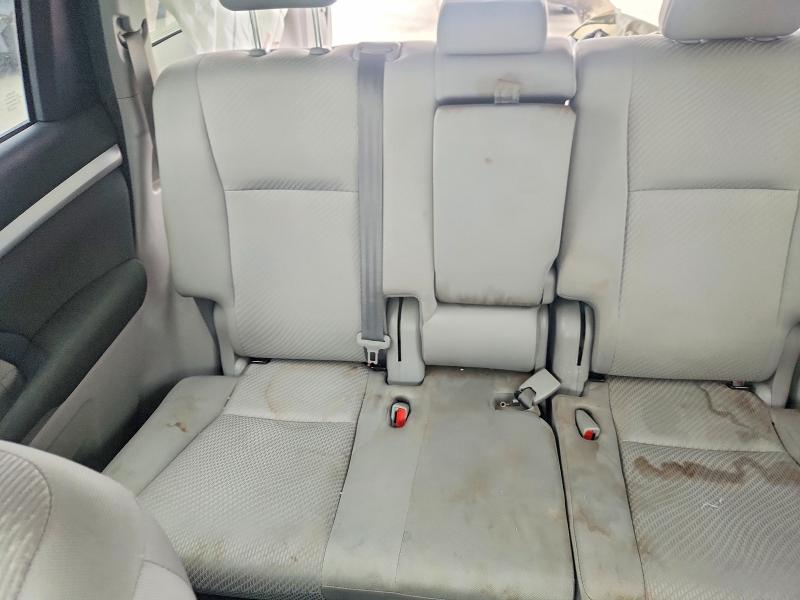 Photo 10 from auction – 2018 TOYOTA HIGHLANDER with VIN 5TDZARFH6JS035338