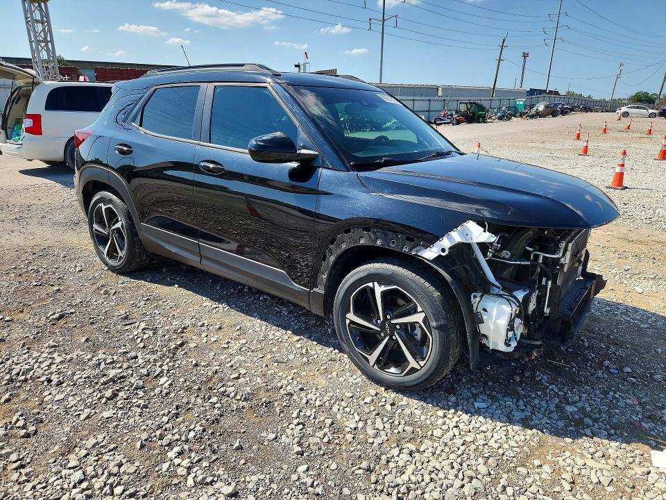 Photo 4 from auction – 2021 CHEVROLET TRAILBLAZER with VIN KL79MTSL0MB096577