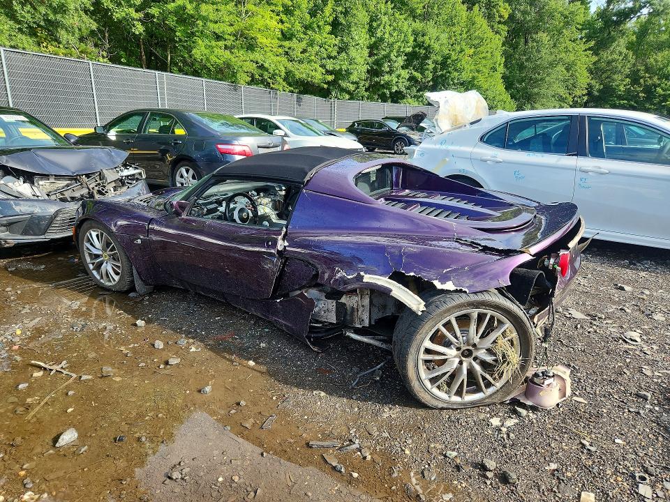 Photo 2 from auction – 2005 LOTUS ELISE with VIN SCCPC11125HL33939