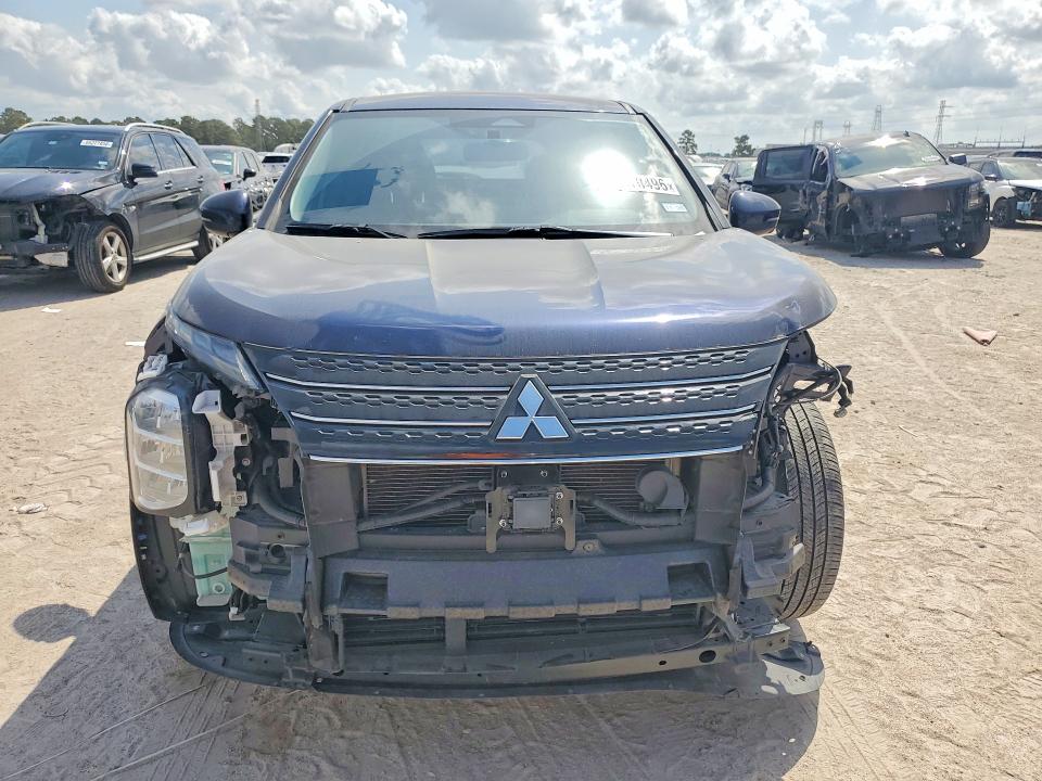 Photo 5 from auction – 2024 MITSUBISHI OUTLANDER with VIN JA4J3VA86RZ082459