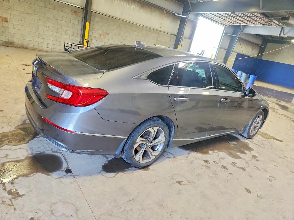 Photo 3 from auction – 2018 HONDA ACCORD with VIN 1HGCV1F55JA025951