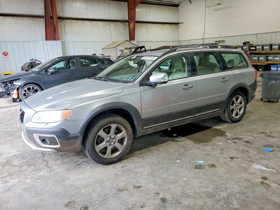 VOLVO XC70 2009 with VIN YV4BZ992991055977 - Photo from auction