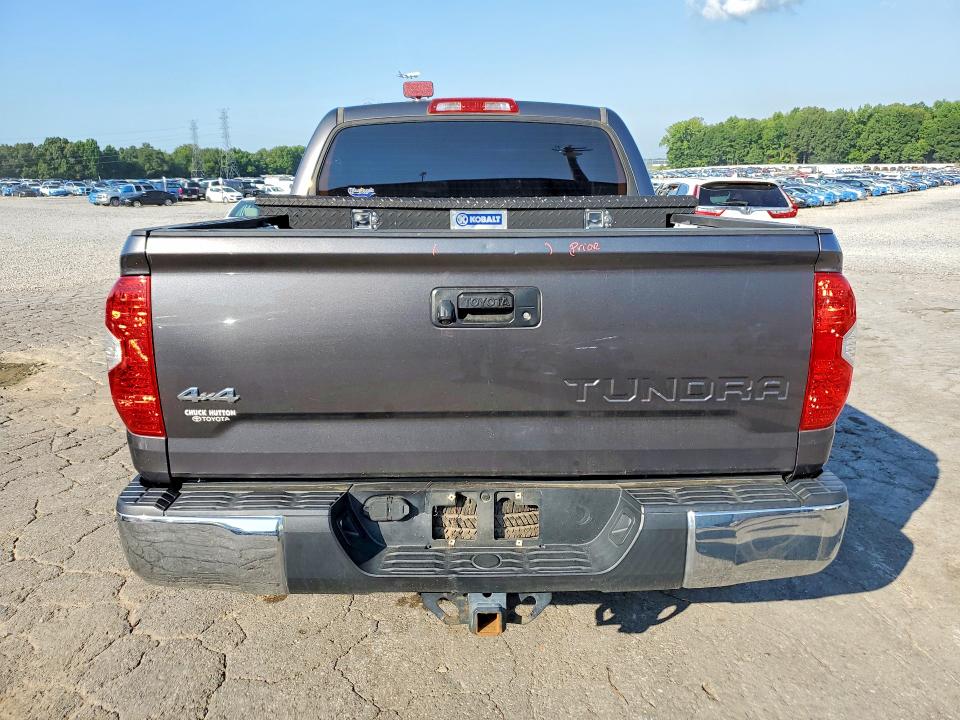 Photo 6 from auction – 2016 TOYOTA TUNDRA with VIN 5TFDW5F19GX552871