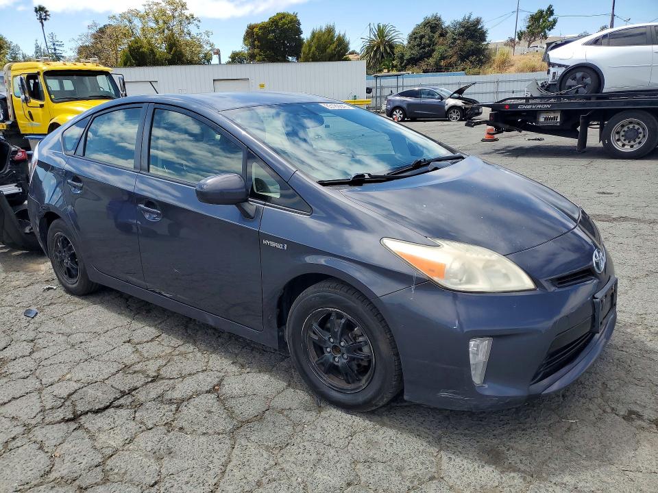 Photo 4 from auction – 2012 TOYOTA PRIUS with VIN JTDKN3DU3C1607159