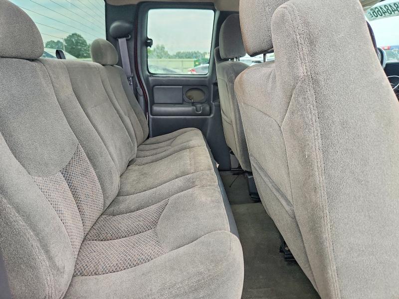 Photo 10 from auction – 2004 CHEVROLET SILVERADO with VIN 1GCHK29U14E175946