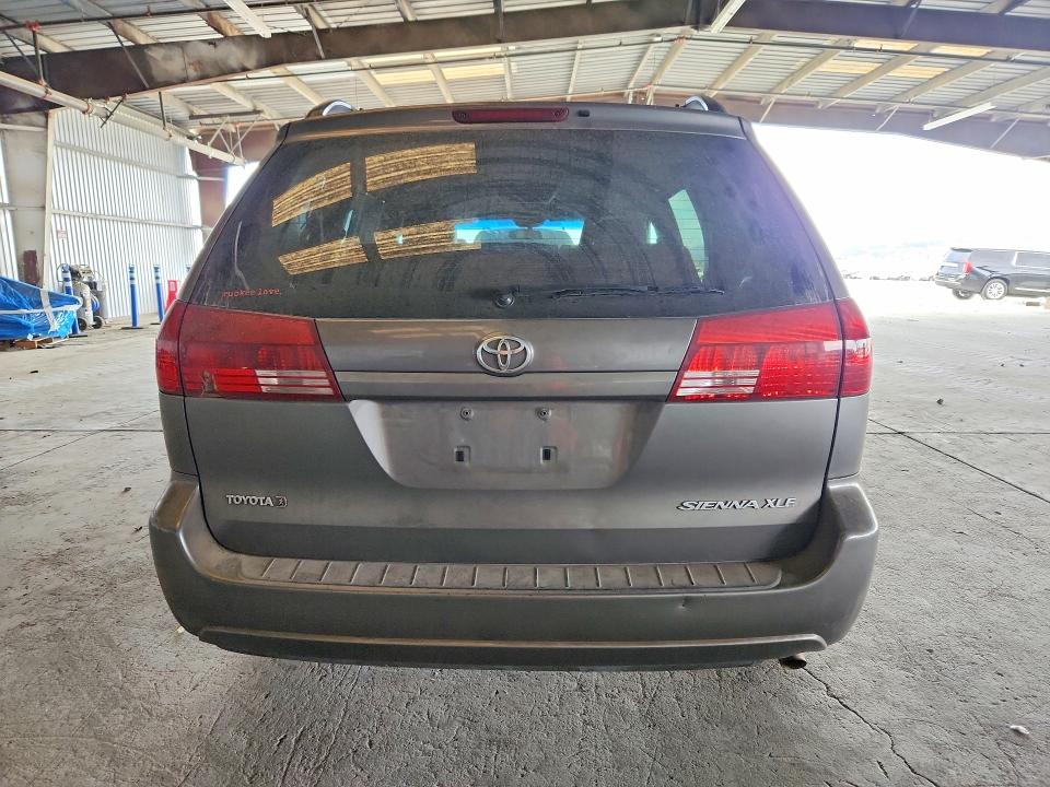 Photo 6 from auction – 2005 TOYOTA SIENNA with VIN 5TDZA22C75S297800