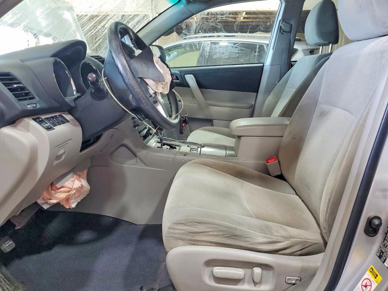 Photo 7 from auction – 2012 TOYOTA HIGHLANDER with VIN 5TDBK3EH9CS165453