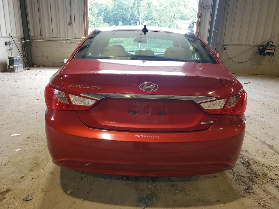 Photo 6 from auction – 2012 HYUNDAI SONATA with VIN 5NPEC4AC7CH427275