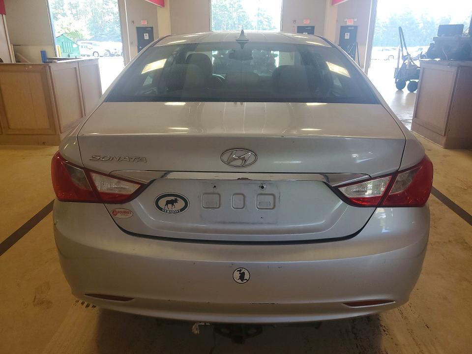 Photo 6 from auction – 2012 HYUNDAI SONATA with VIN 5NPEB4AC1CH466835
