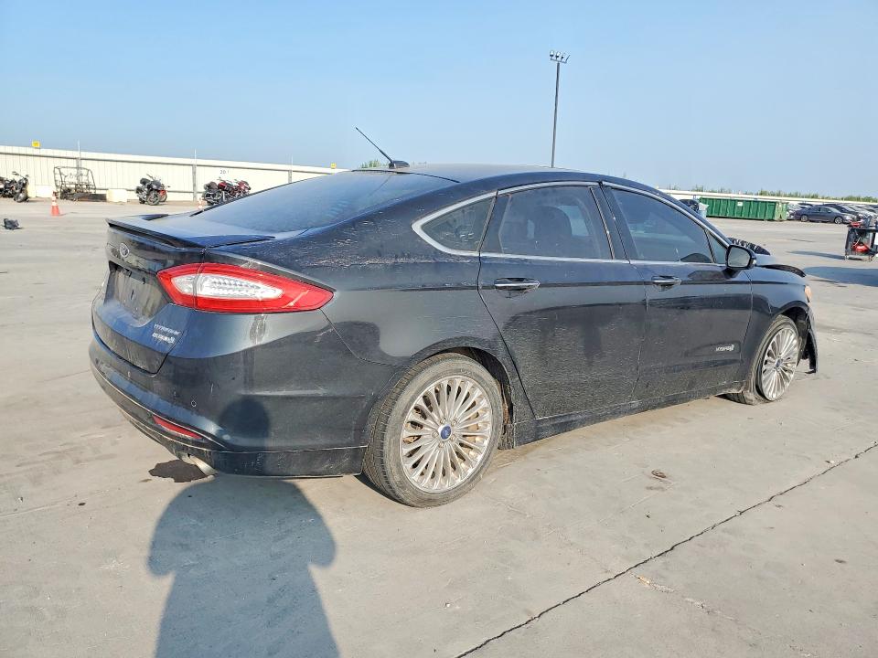 Photo 3 from auction – 2014 FORD FUSION with VIN 3FA6P0RU1ER336619