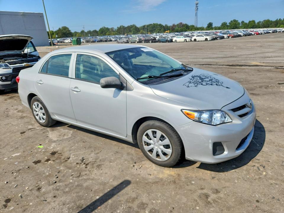 Photo 4 from auction – 2013 TOYOTA COROLLA with VIN 2T1BU4EEXDC976758