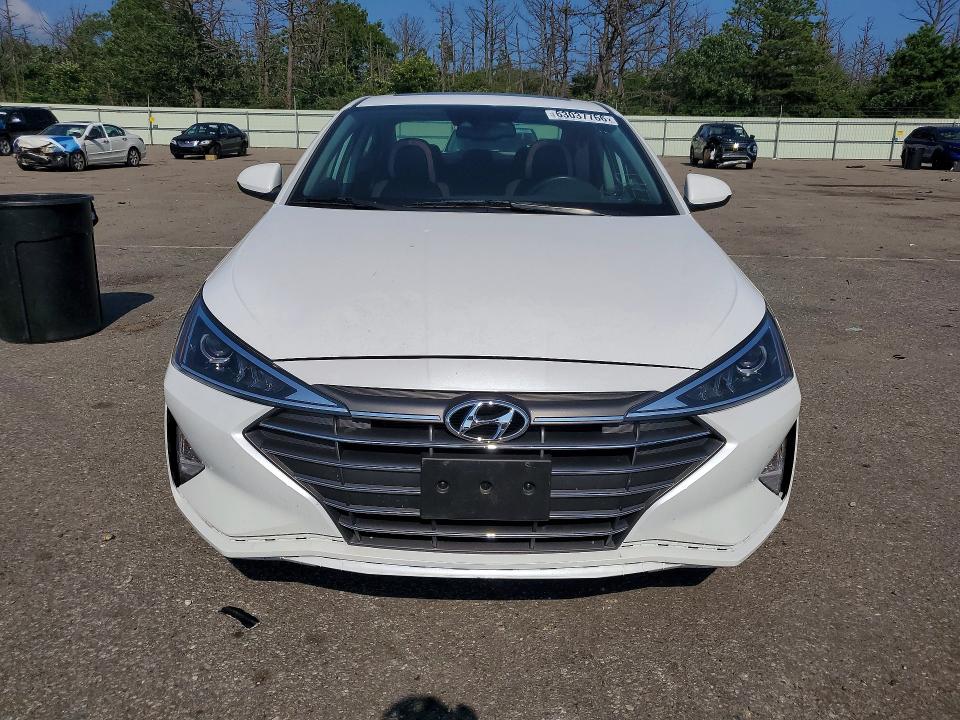 Снимка 5 от търг – 2020 HYUNDAI ELANTRA с VIN 5NPD84LF9LH533098