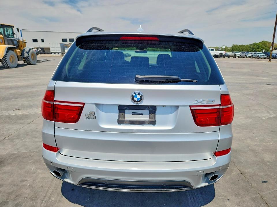 Photo 6 from auction – 2011 BMW X5 with VIN 5UXZV4C55BL414074
