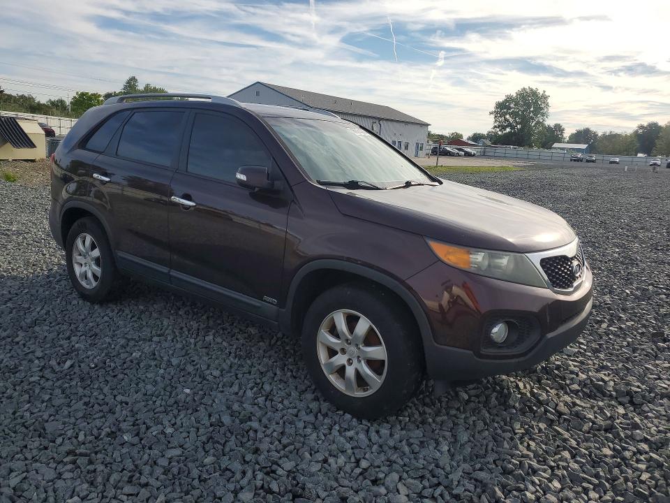 Photo 4 from auction – 2011 KIA SORENTO with VIN 5XYKTCA12BG114670