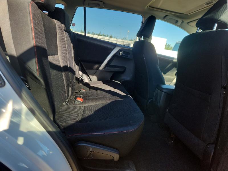 Photo 11 from auction – 2015 TOYOTA RAV4 with VIN 2T3RFREV4FW268505