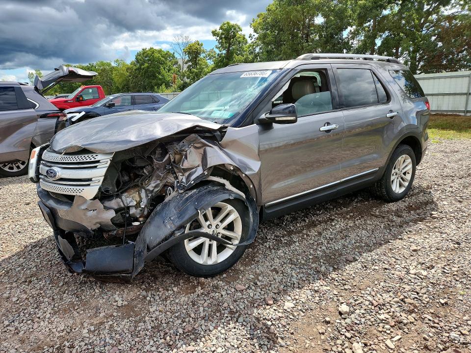 FORD EXPLORER 2011 with VIN 1FMHK8D88BGA55409 - Photo from auction