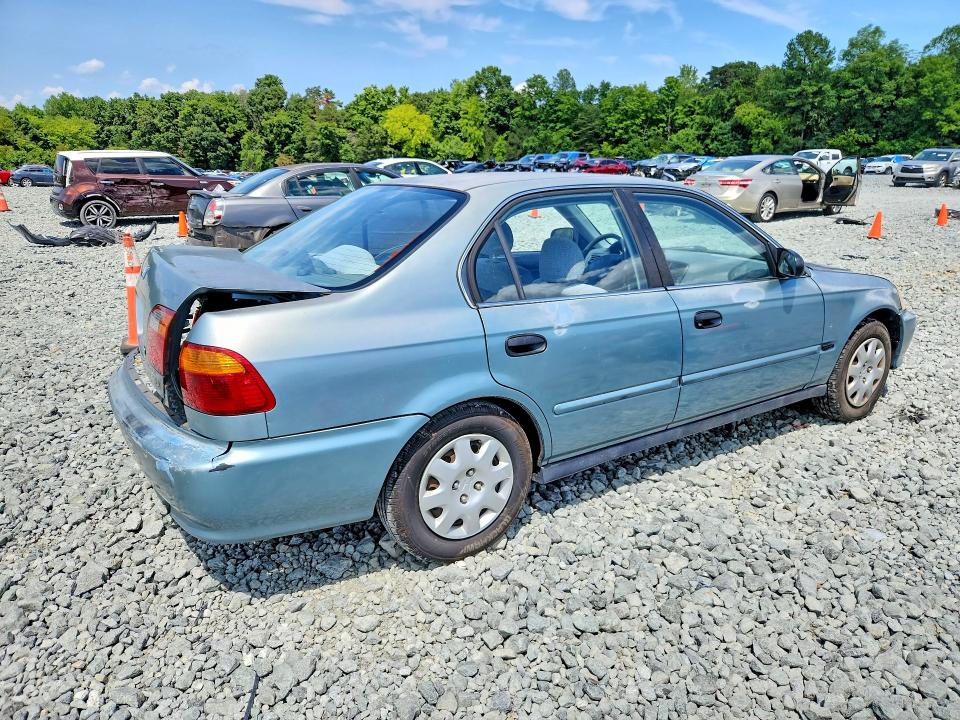 Photo 3 from auction – 2000 HONDA CIVIC with VIN 2HGEJ6678YH601370