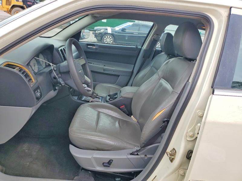 Photo 7 from auction – 2005 CHRYSLER 300 with VIN 2C3JA43R15H122022