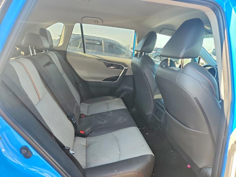 Photo 10 from auction – 2019 TOYOTA RAV4 with VIN 2T3J1RFV3KC055826