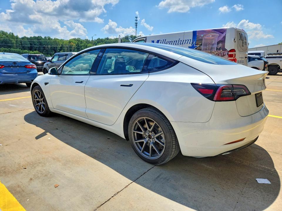 Photo 2 from auction – 2023 TESLA MODEL 3 with VIN 5YJ3E1EA7PF437219