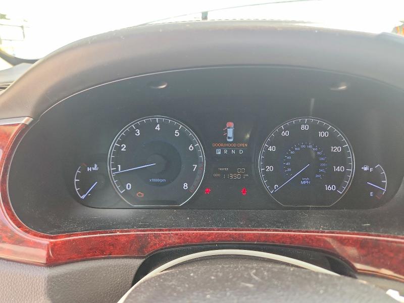 Photo 9 from auction – 2013 HYUNDAI EQUUS with VIN KMHGH4JH4DU067911