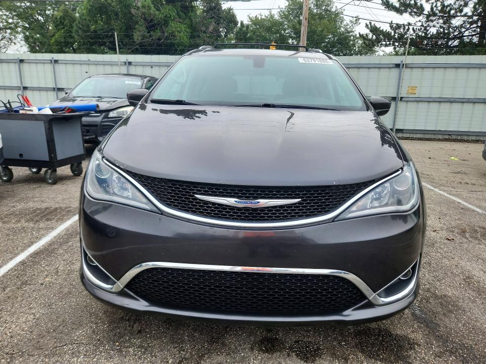 Photo 5 from auction – 2018 CHRYSLER PACIFICA with VIN 2C4RC1EG4JR271189