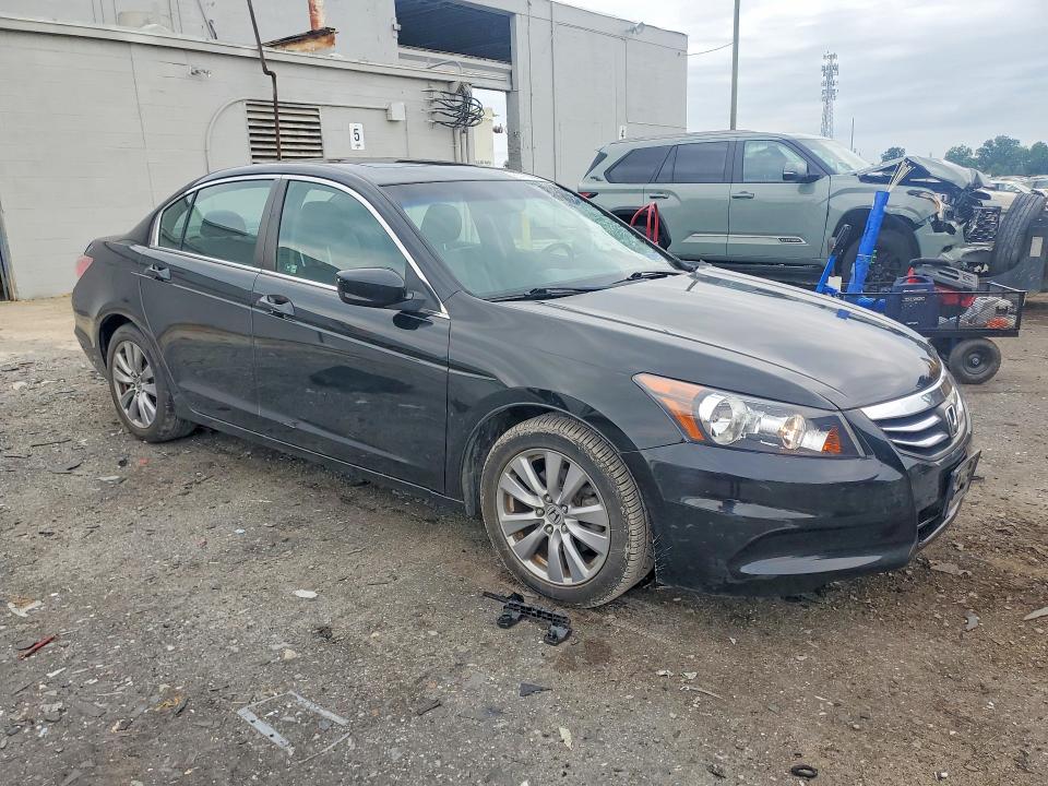 Photo 4 from auction – 2011 HONDA ACCORD with VIN 1HGCP2F82BA130071