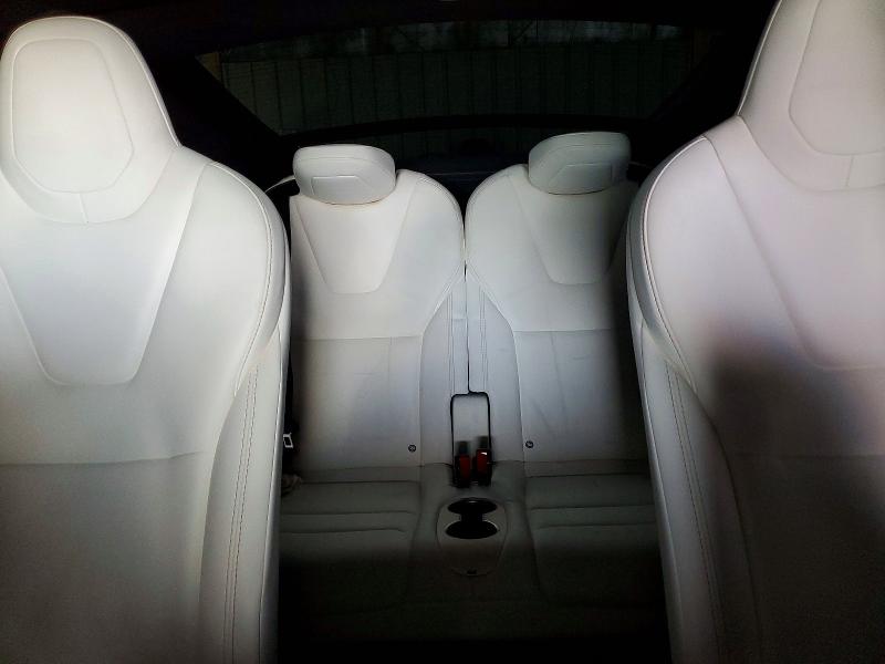 Photo 10 from auction – 2017 TESLA MODEL X with VIN 5YJXCBE2XHF070503