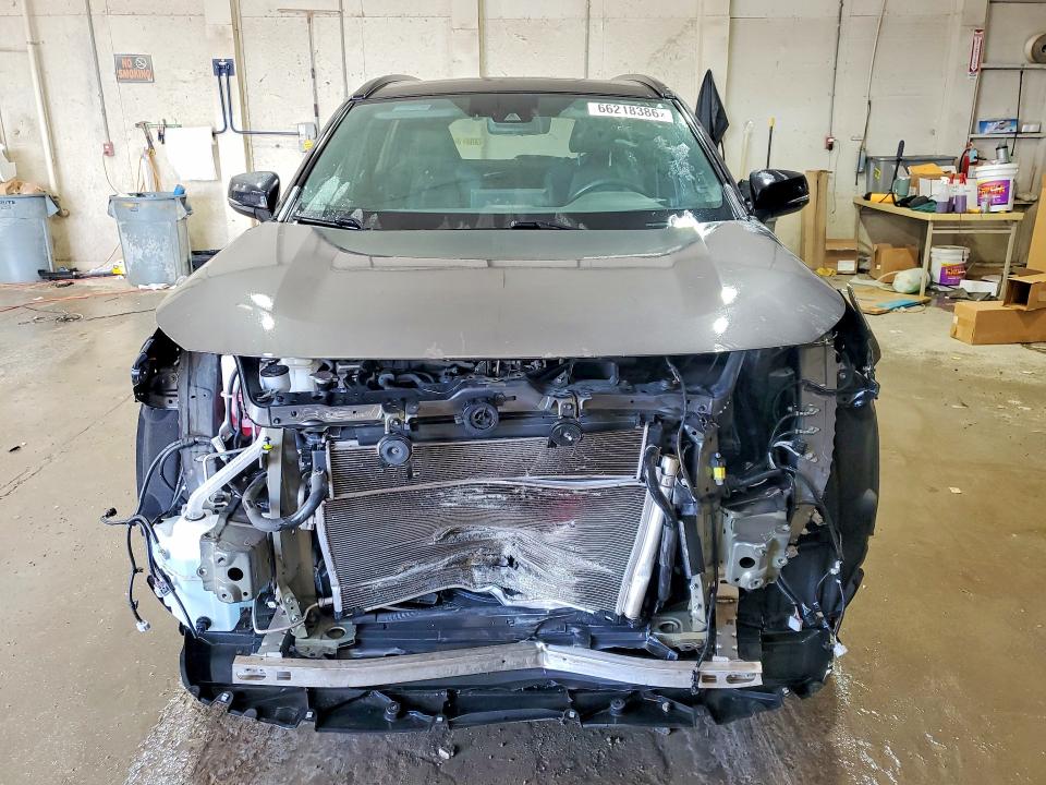 Photo 5 from auction – 2020 TOYOTA RAV4 with VIN 2T3EWRFV5LW059086