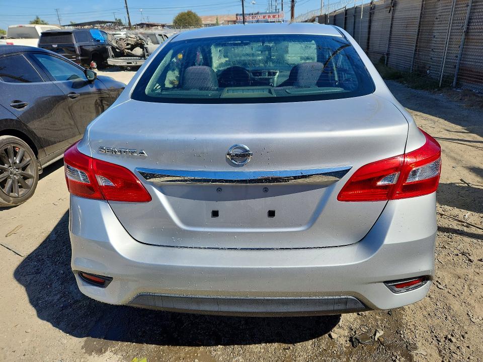 Photo 6 from auction – 2018 NISSAN SENTRA with VIN 3N1AB7AP6JY247181