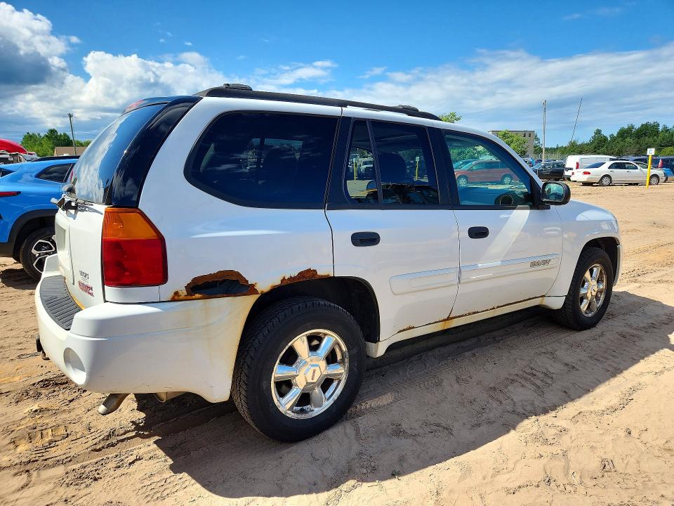 Photo 3 from auction – 2005 GMC ENVOY with VIN 1GKDT13S452299410