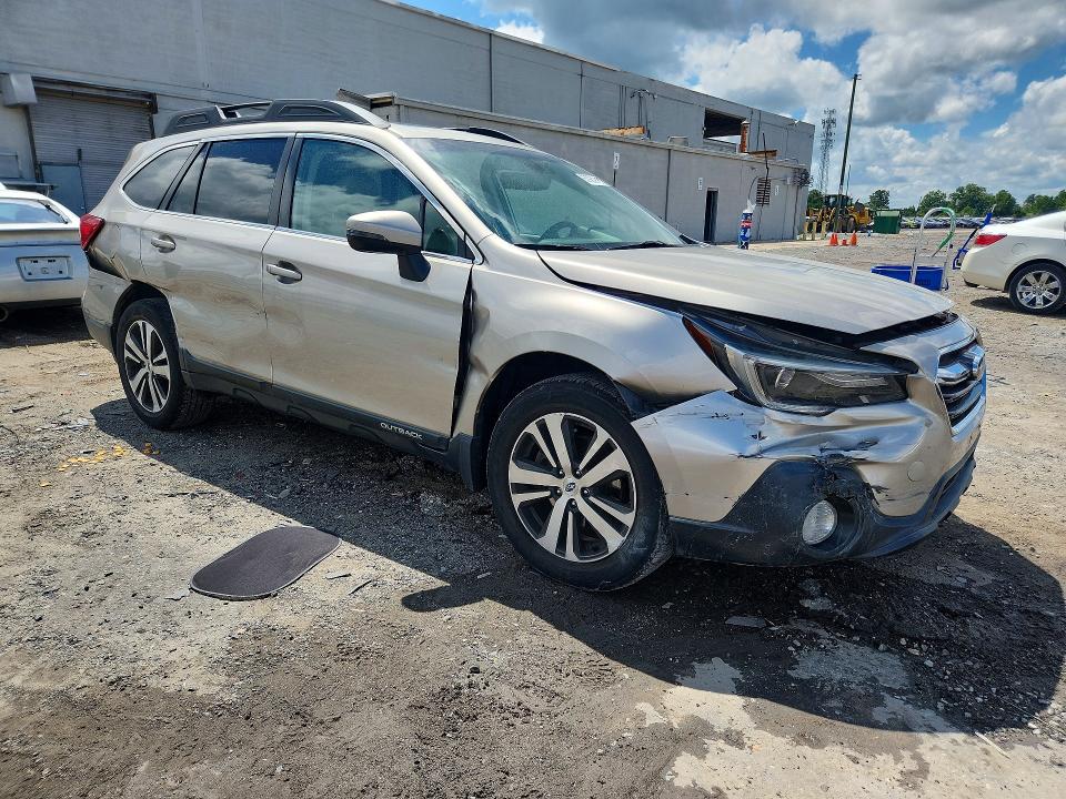 Photo 4 from auction – 2018 SUBARU OUTBACK with VIN 4S4BSANC2J3333405