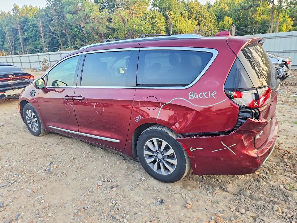 Photo 2 from auction – 2020 CHRYSLER PACIFICA with VIN 2C4RC1N78LR146778