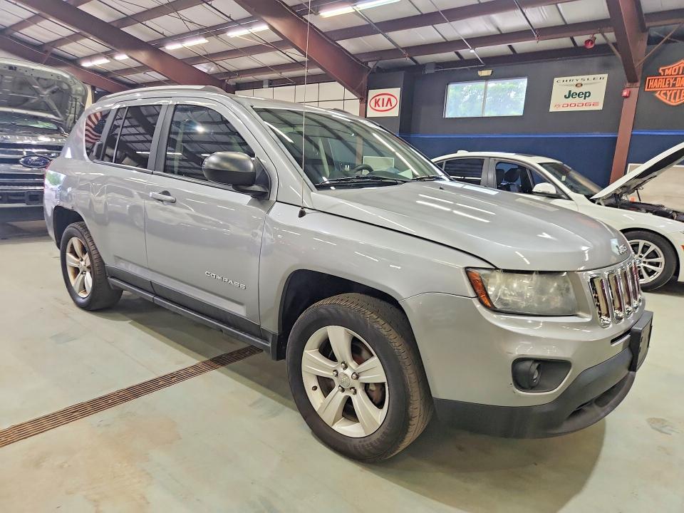 Photo 4 from auction – 2016 JEEP COMPASS with VIN 1C4NJDBB2GD631599