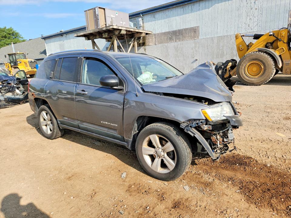 Photo 4 from auction – 2011 JEEP COMPASS with VIN 1J4NF1FB6BD218226
